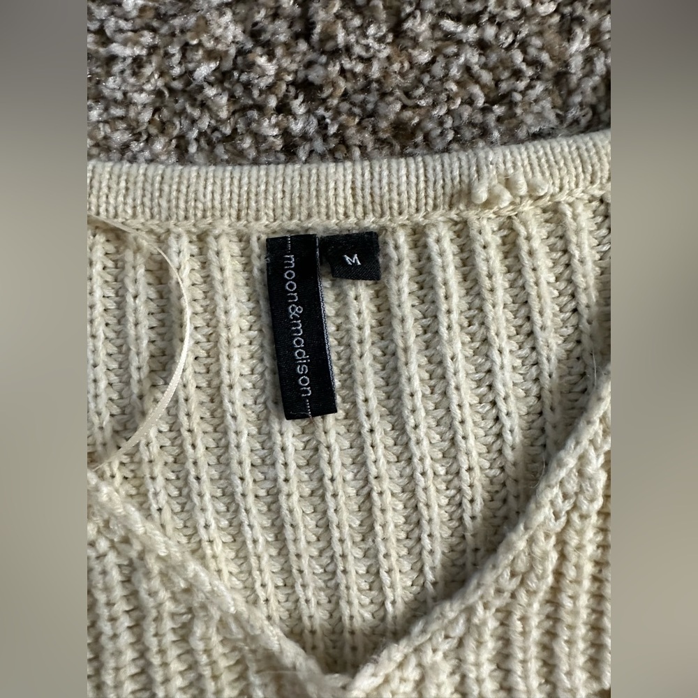Sweater - Picture 3 of 3